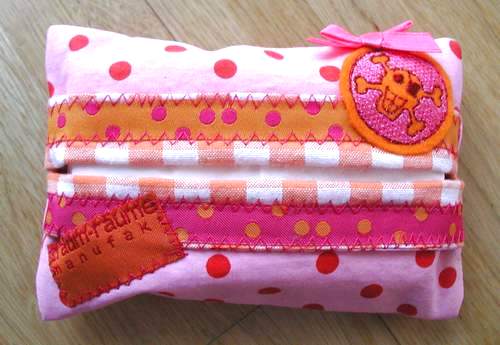 Taschentchertasche mit Skull
