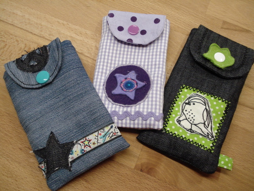 Ein Schwung Handy-Tschchen.....