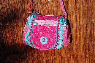 Fotobella - eine Tasche wie ein Wimmelbild