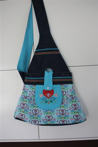 LoveChirp Isabella Messenger Bag