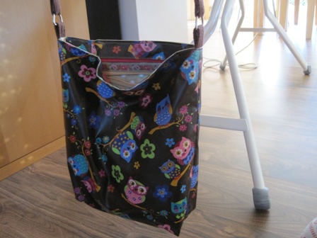 kleine Wachstuchtasche