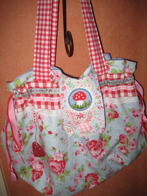 Rosalie Shopper