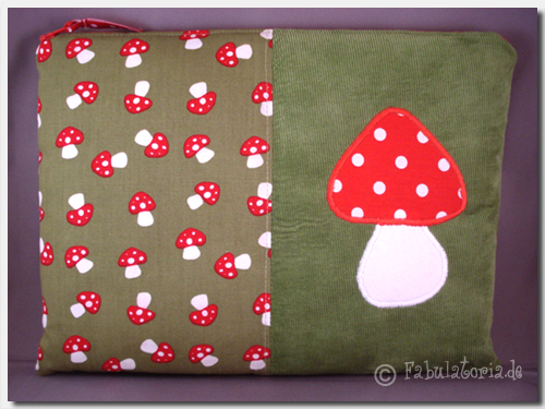Fliegenpilzige Netbooktasche