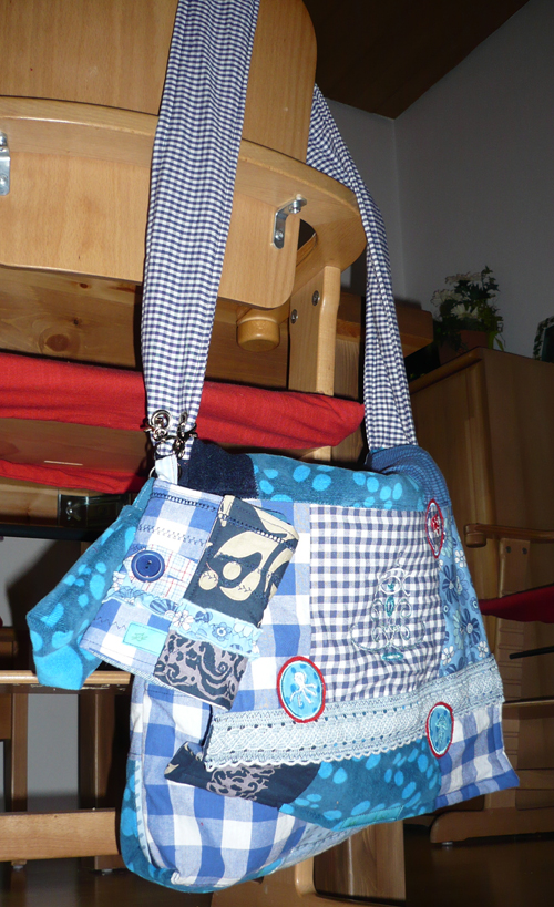 Blaue Patchworktasche