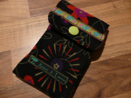 Eine neue Handy-Tasche
