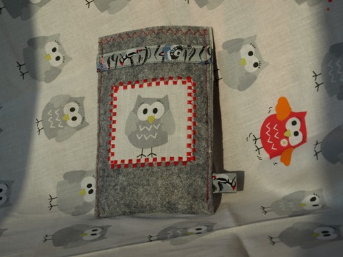 ....noch die passene Handyhlle...