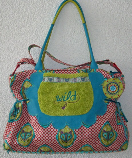 FlORA-(Fox)-bella :)