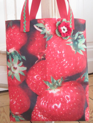 Erdbeertasche