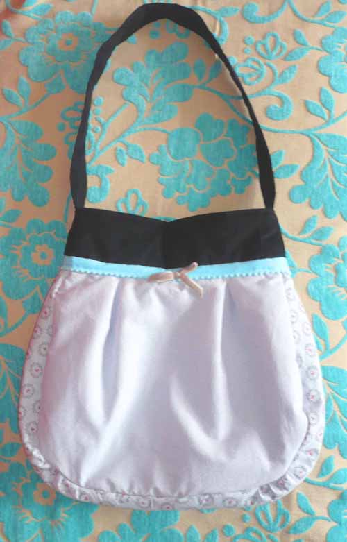 hellgraue Pnktchen Tasche