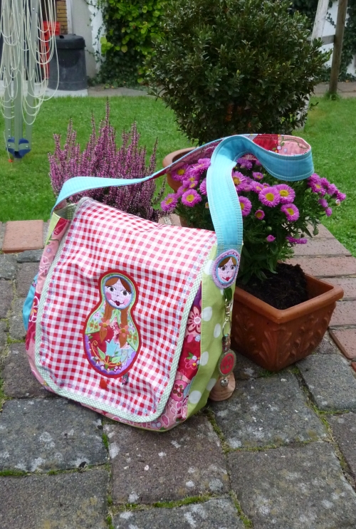 Diese bunte Matruschka- Tasche...