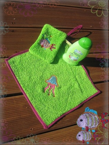 Waschhandschuh und Handtuch
