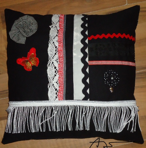 Goth-Kissen