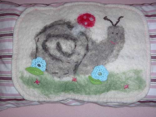 Kuschelkissen Filzschnecke Detail
