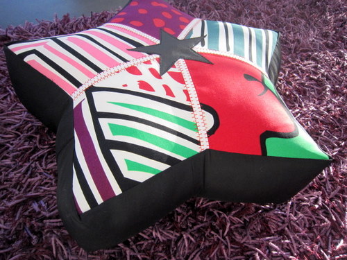 das STAR pillow