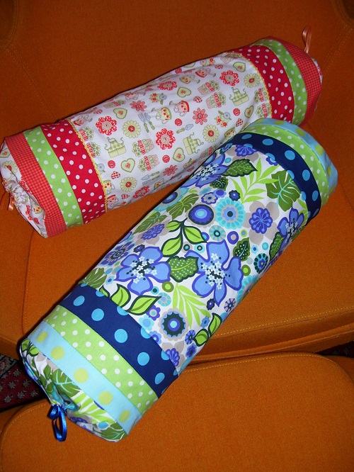 2 gepatchte Nackenrollen