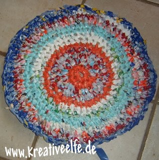 *~*  Gehkelter Teppich *~*