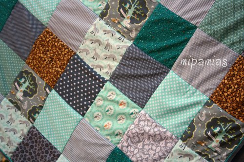 Kuscheldecke mit Waldtieren