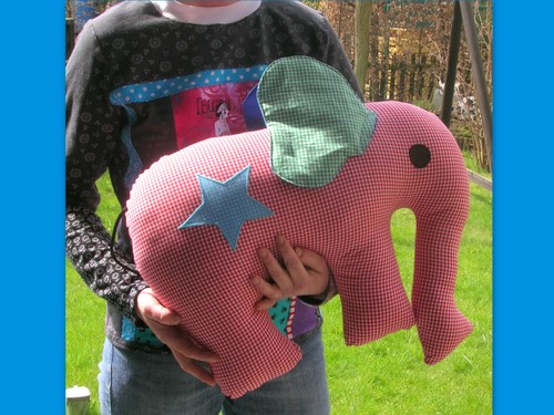 ELEFANTS...