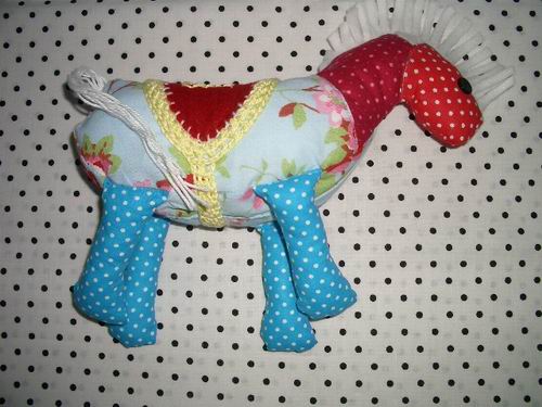 Knupfelpferdchen