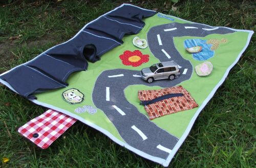 Einen Spielteppich.....
