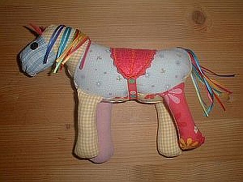 Sternenbr�cke - Knuffelpferd