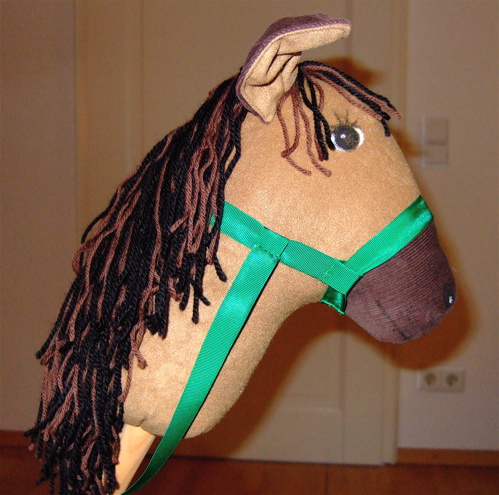 Lindas Wunsch: ein Steckenpferd