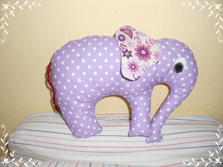 *Elefants in Lila*