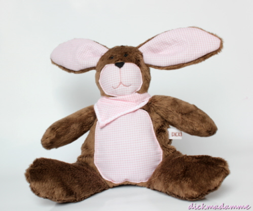 Kleiner Kuschelhase