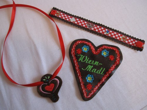 Kette, Armband, Anstecker
