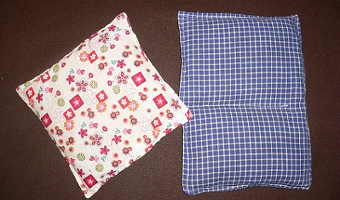 2 kleine Kirschkernkissen