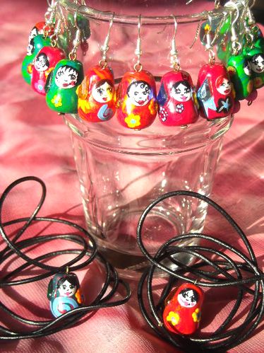 Matroschka-Pppchen als Schmuck