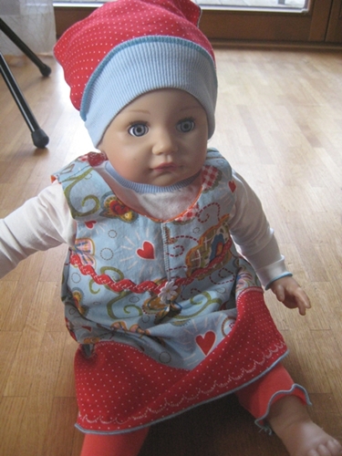 und ein Kleidchen im Farbenmixoutfit