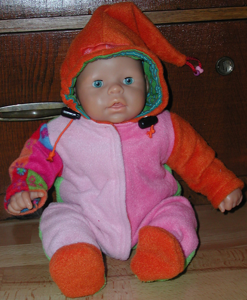 Der 2. Puppenschneeanzug