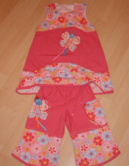 Greetje Kombi mit Schmetterling in pink