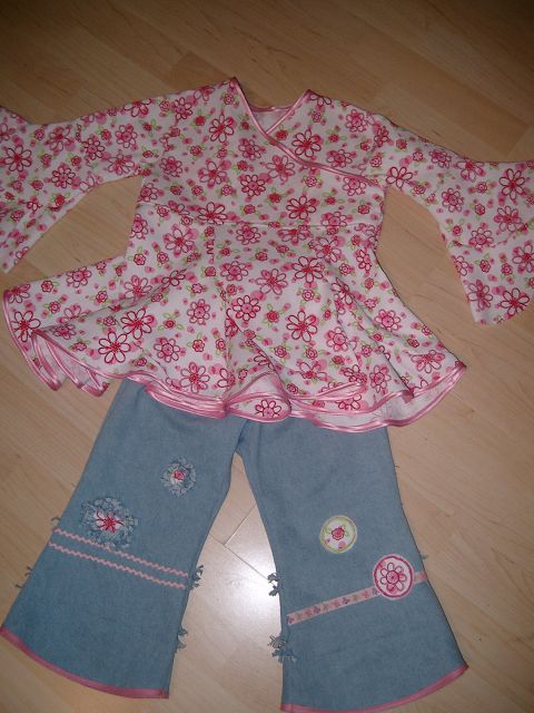 Hermosa mit Jeans nach Kimschnitt