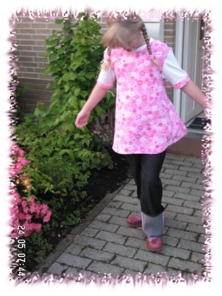 Lara�s Krempeljeans