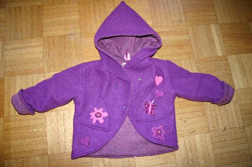 Lila Zipfeljacke aus der neuen Ottobre
