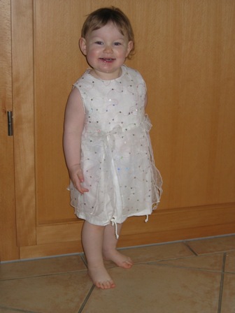 Blumenmdchenkleid Bizzkids 2821 und 2822 mit Modell