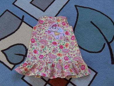Kleid mit einer Elfe