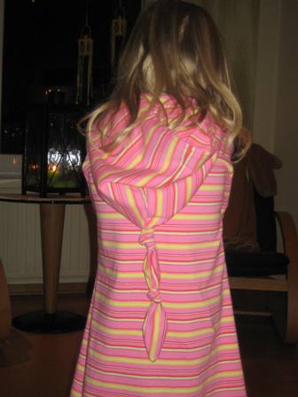 Olivia als Sommerbasic (Kapuze) ...