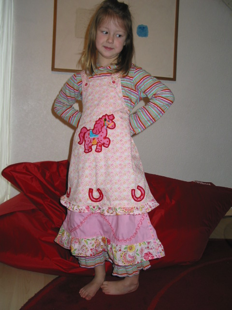 Pferdchen Marieke angezogen