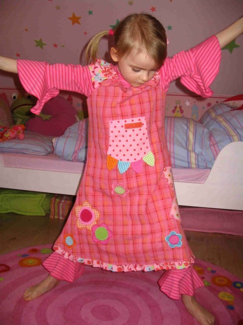 Puffrmelkleidchen am Model