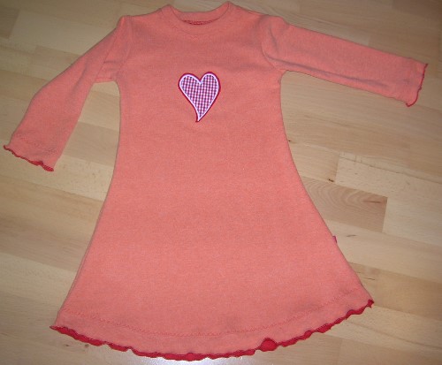 ein Strickkleid...