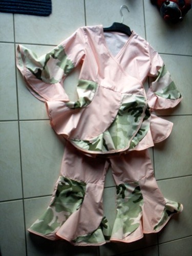 Mein 2. Selbstgen�htes ist eine  Hermosa mit Hose