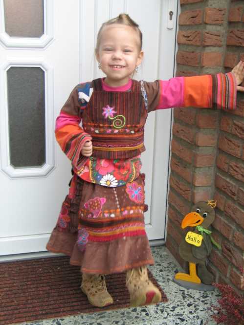 *Emely-Flower Power-Festtagskombi*