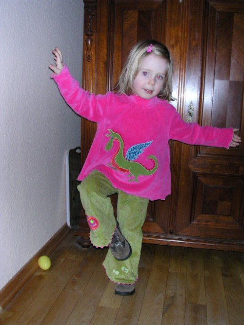 Ballerina zhmt Drachen