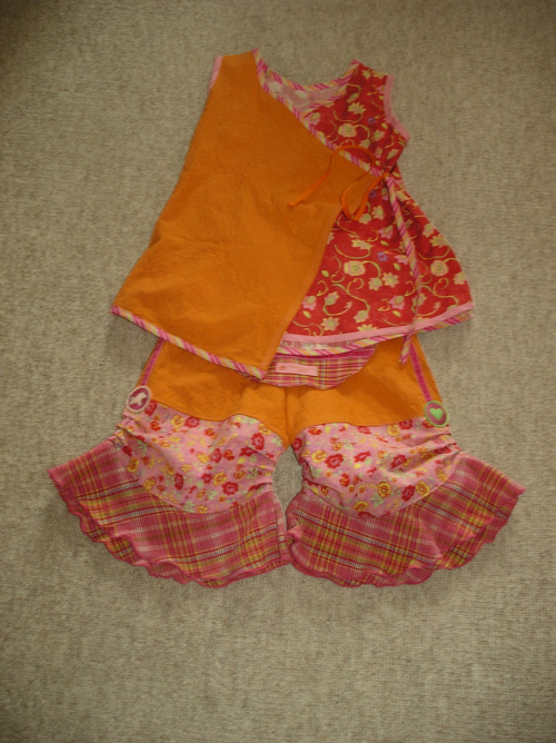 Wickeltunika und Hose