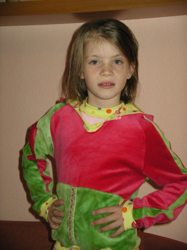 Nickypulli nach Ottobre am Kind