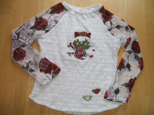 skull and  roses