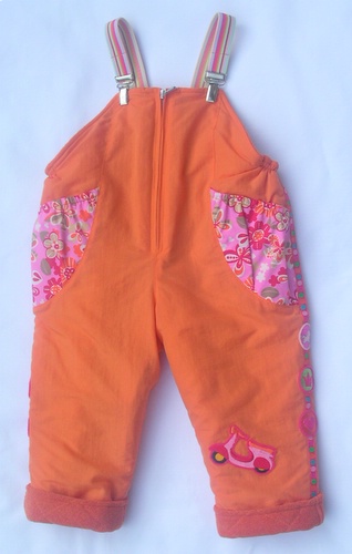 Schneehose von vorne